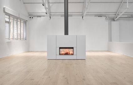Ready-to-fit fireplaces DF7