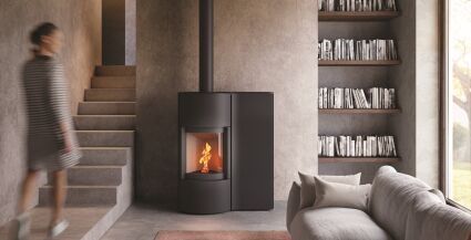 sP20-B : nouveau poêle à pellets compact et design